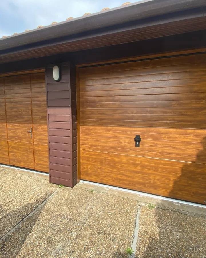 installation porte garage hossegor
